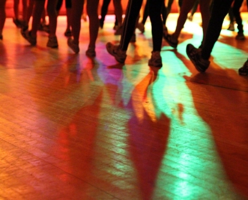Dance All Styles animation anniversaire adulte danse 495x400 1 - Dance All Styles
