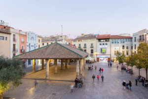 porxada granollers 300x200 - CLASES DE BAILE PRIVADAS EN GRANOLLERS