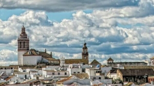 CLASES DE BAILE PRIVADAS EN FUENTES DE ANDALUCÍA Fuentes Andalucia localidad casas senoriales 1396670607 110527259 1200x675 300x169 - CLASES DE BAILE PRIVADAS EN FUENTES DE ANDALUCÍA